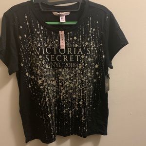 **NWT** VS fashion show T-Shirt limited edition